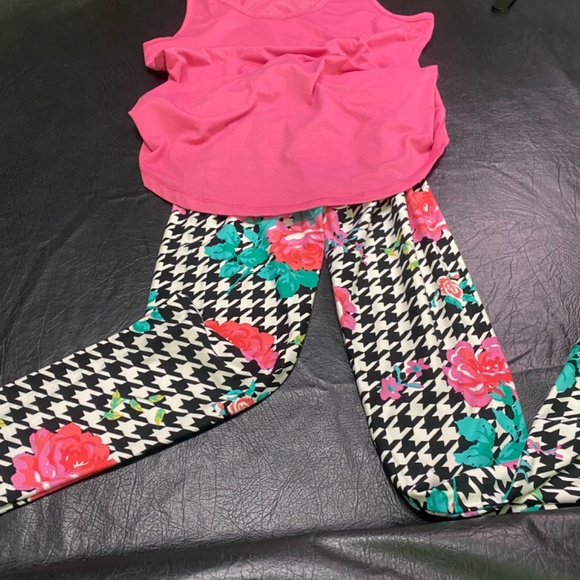 LulaRoe Tank Top (M) - Picture 7 of 7